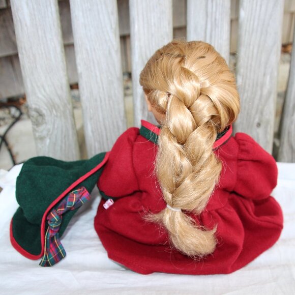 Vintage 1993 Corolle Doll - Original Corolle Clothing - Picture 5 of 13